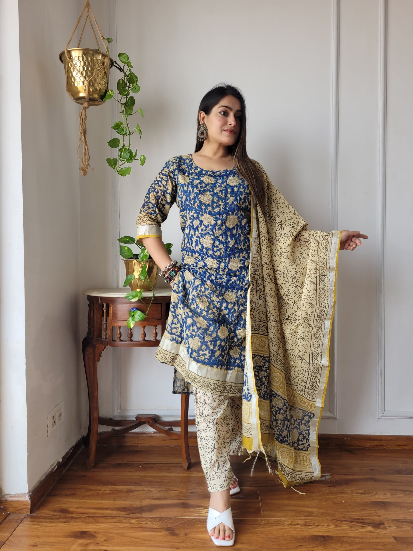 Beautiful cotton linen ready wear suit set