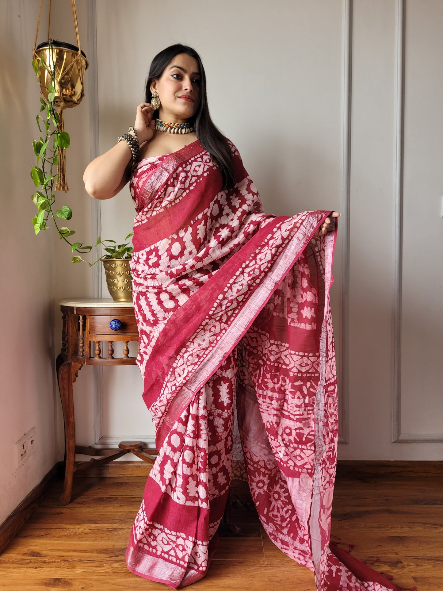 Party Wear Linen Saree With Blouse