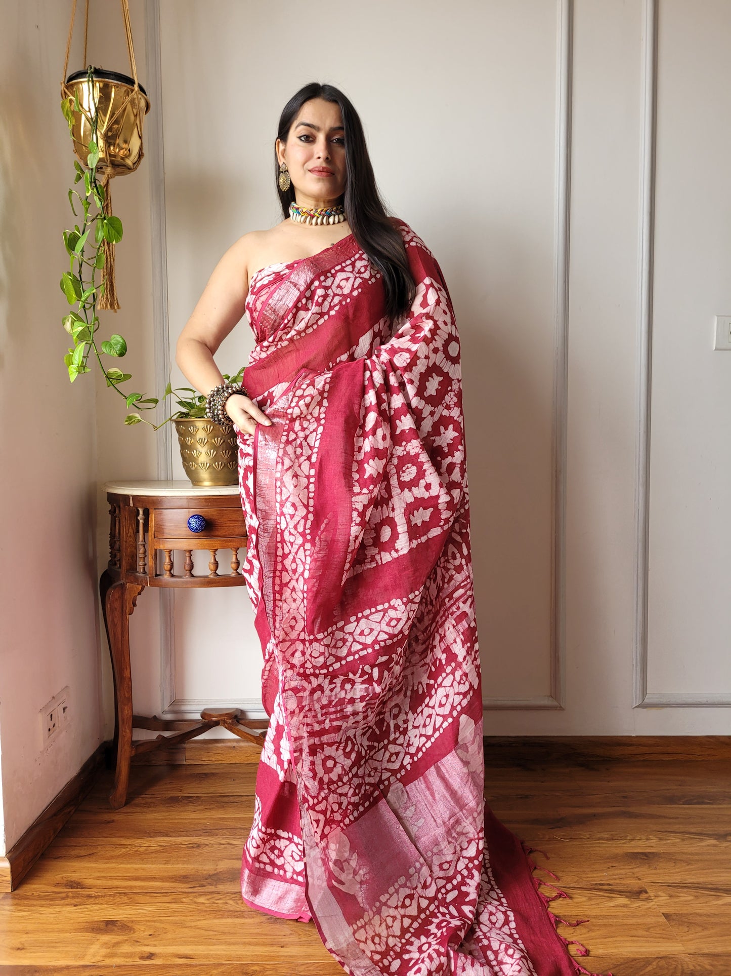 Party Wear Linen Saree With Blouse