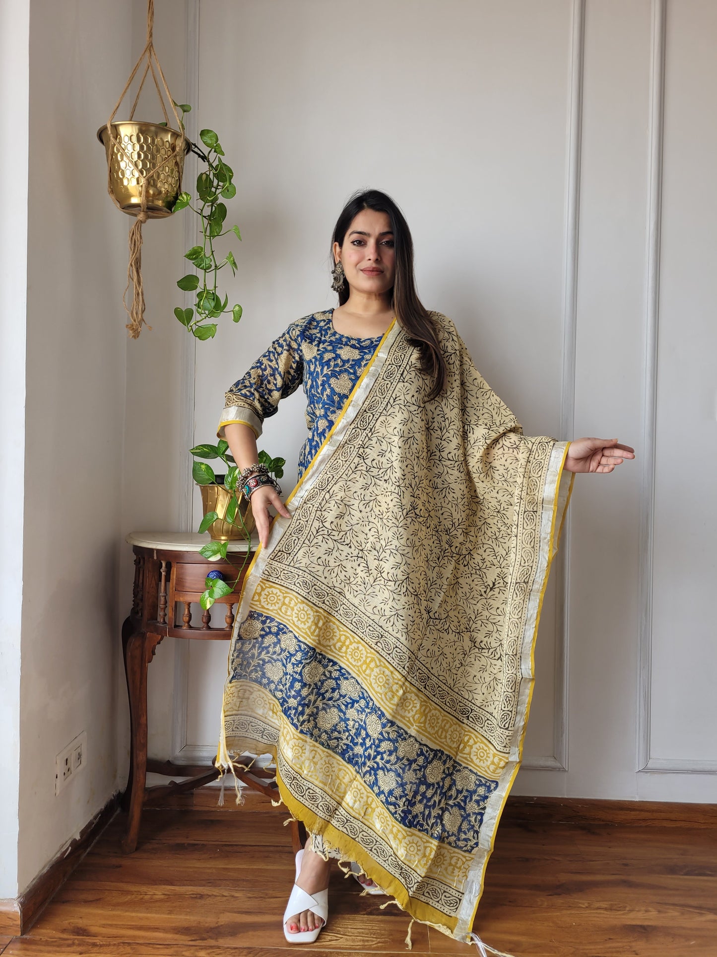 Beautiful cotton linen ready wear suit set