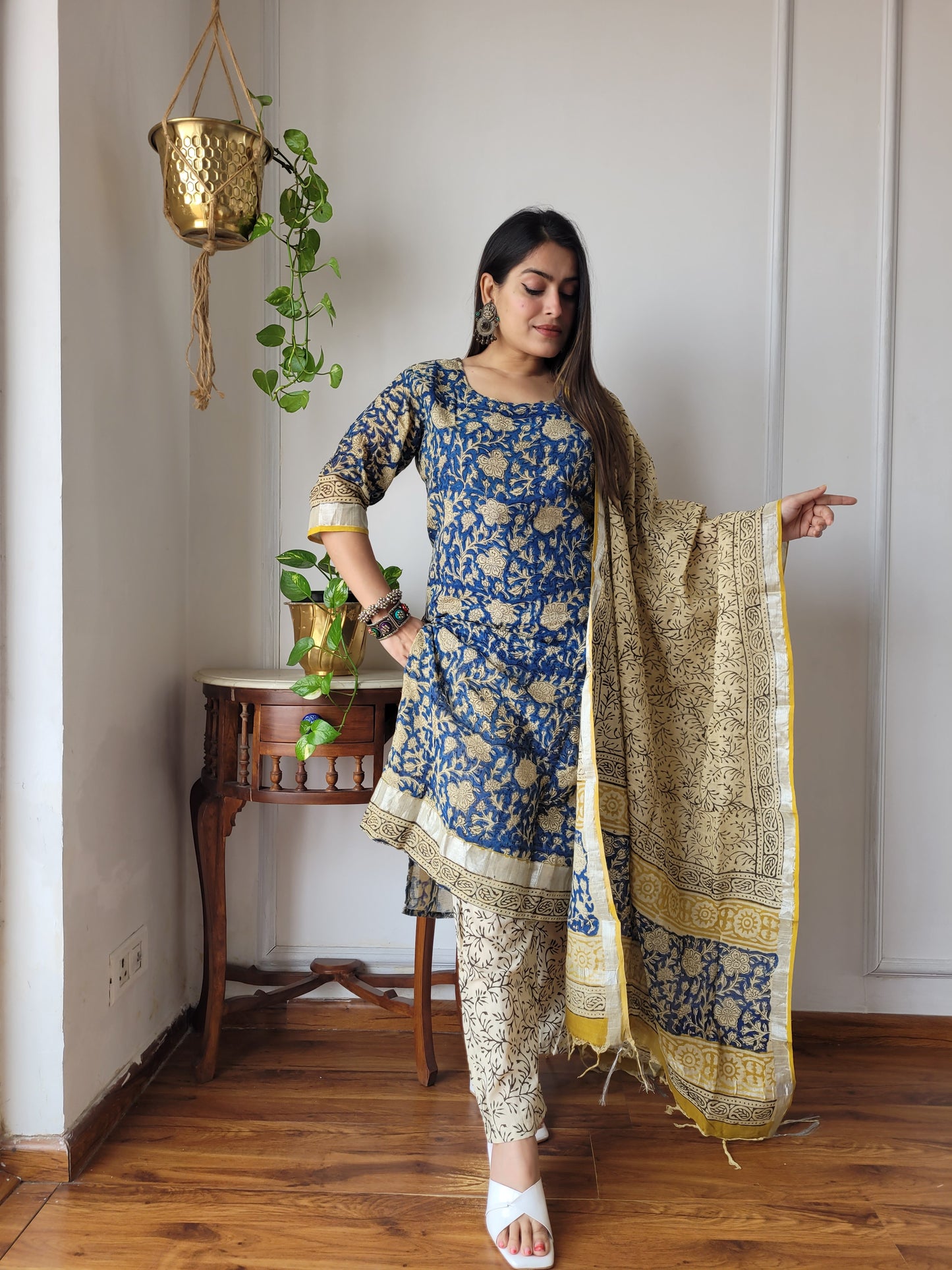 Beautiful cotton linen ready wear suit set