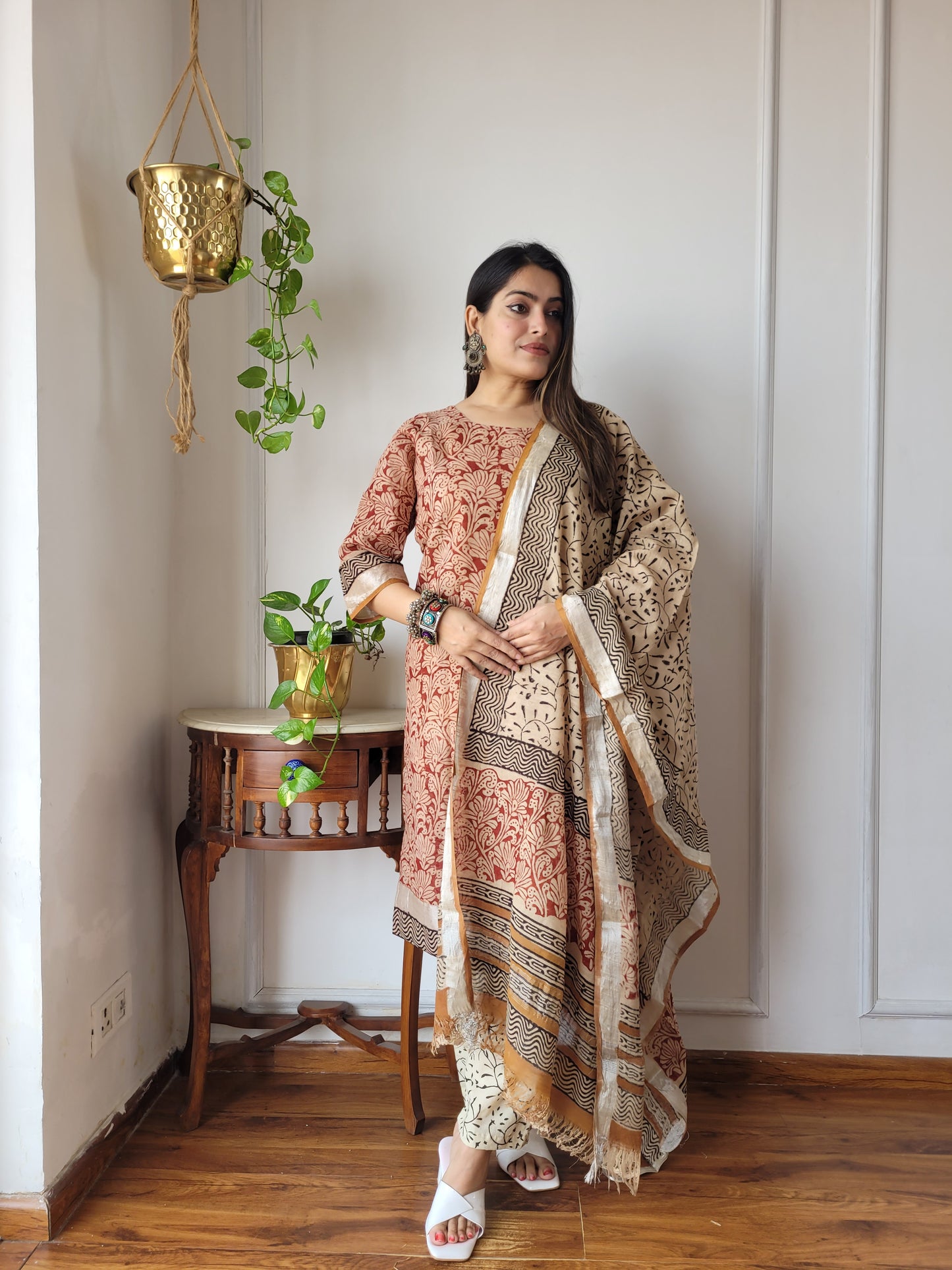 Fastival wear linen stitch suit set