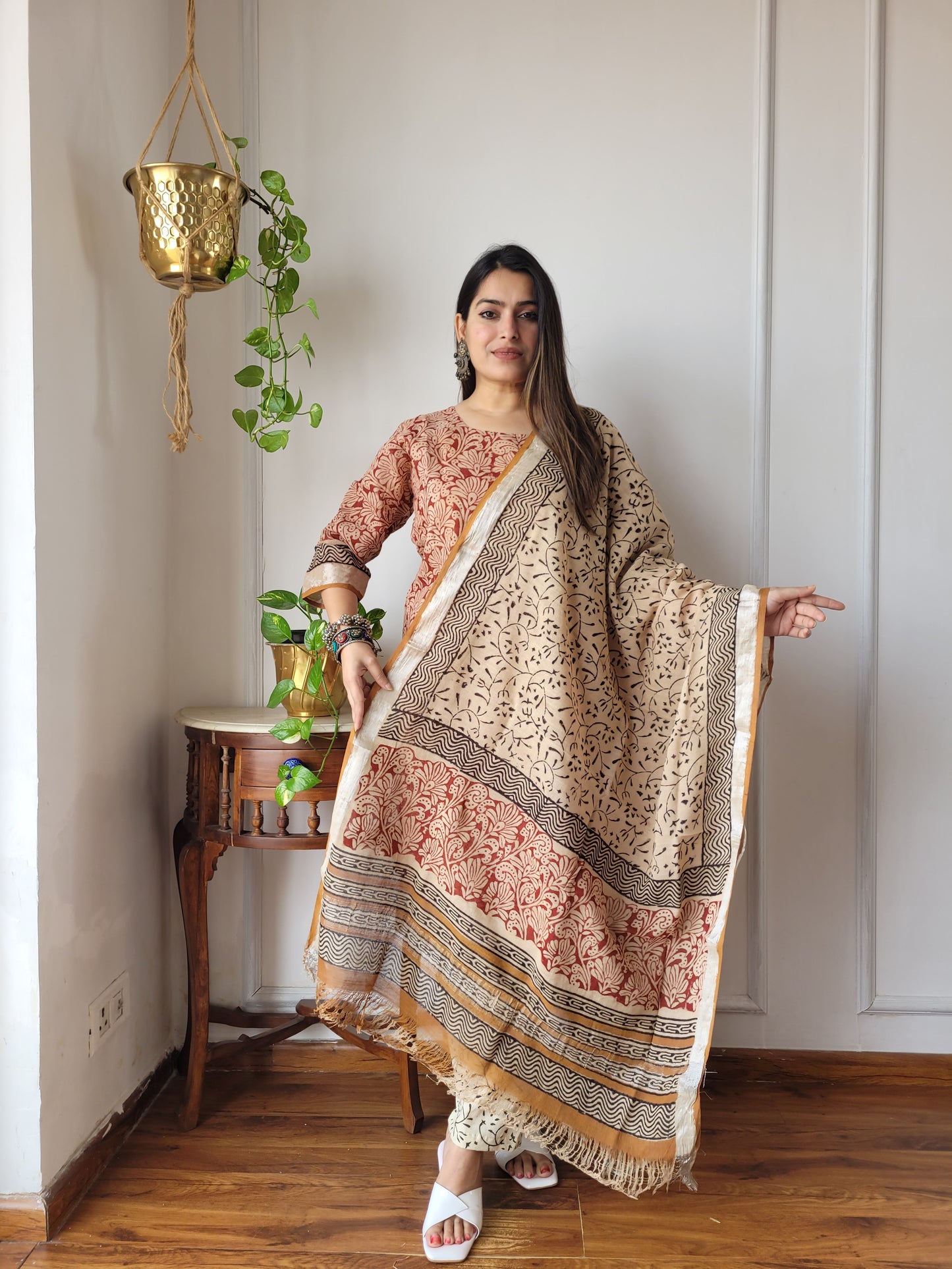 Fastival wear linen stitch suit set