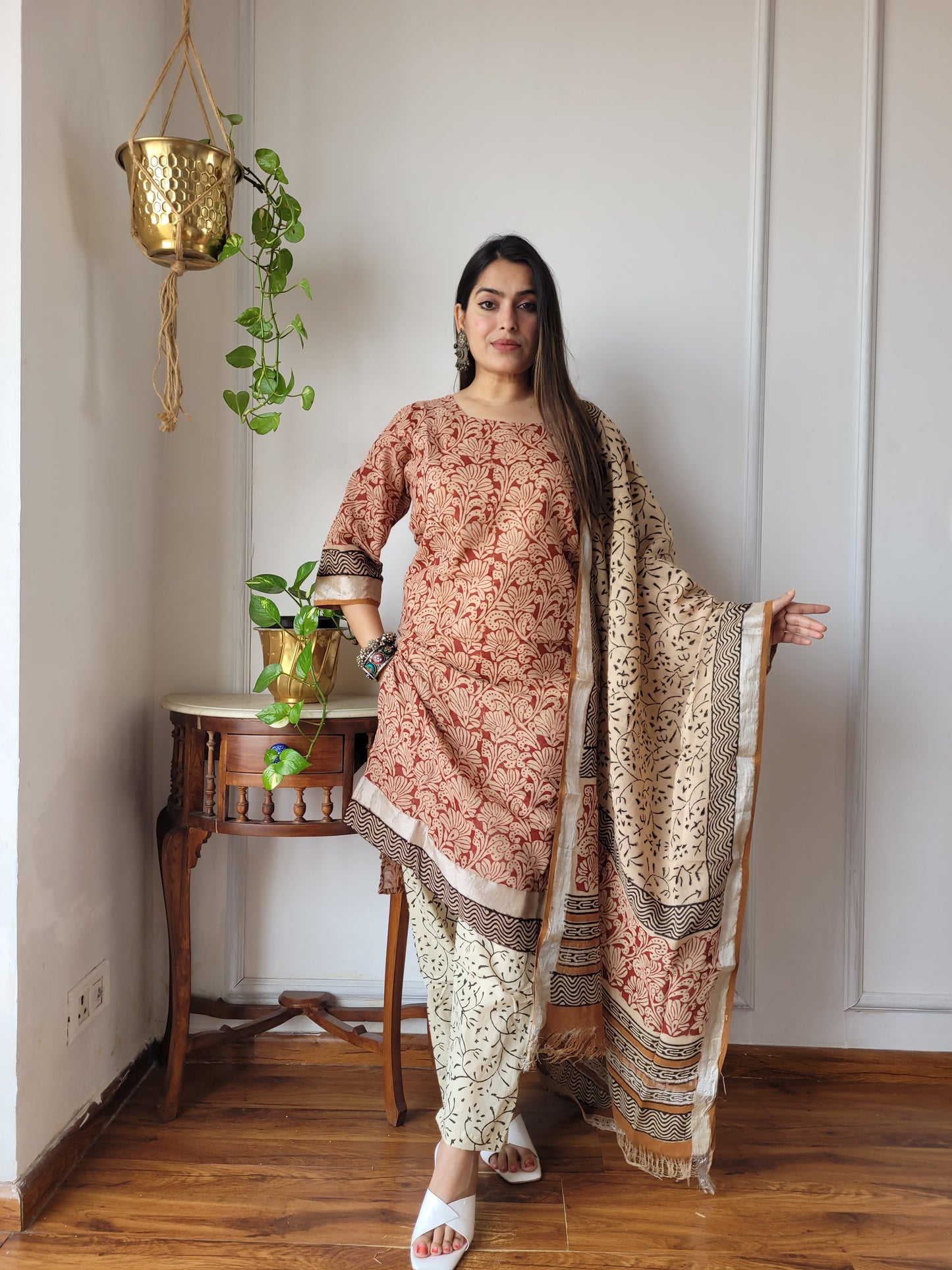 Fastival wear linen stitch suit set