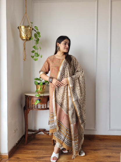 Fastival wear linen stitch suit set