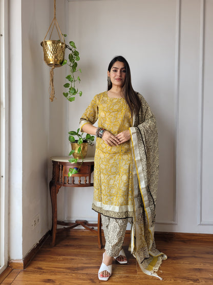 Traditional Bagru Printed Lilen Suit