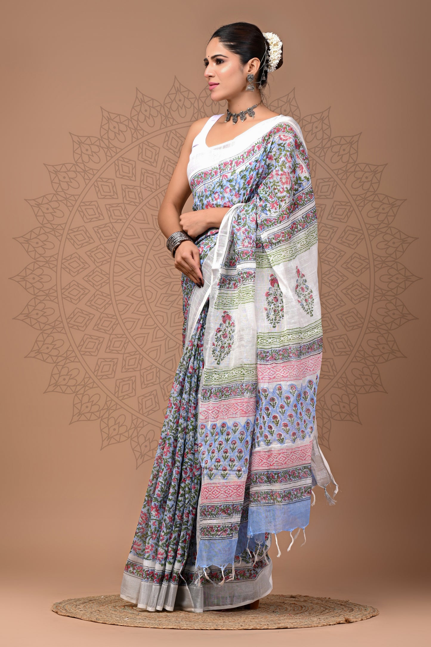Floral Printed Linen saree With Blouse