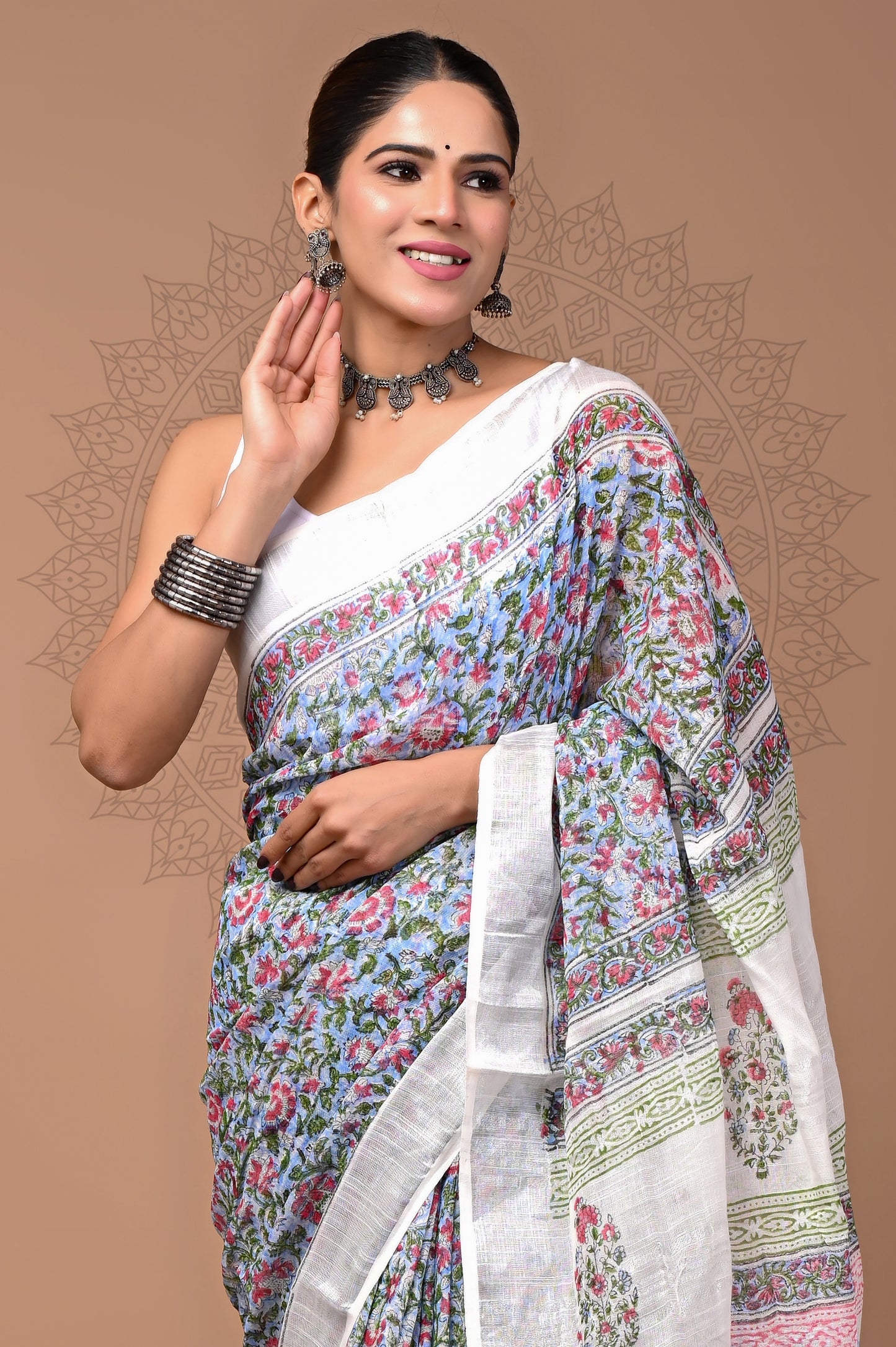 Floral Printed Linen saree With Blouse