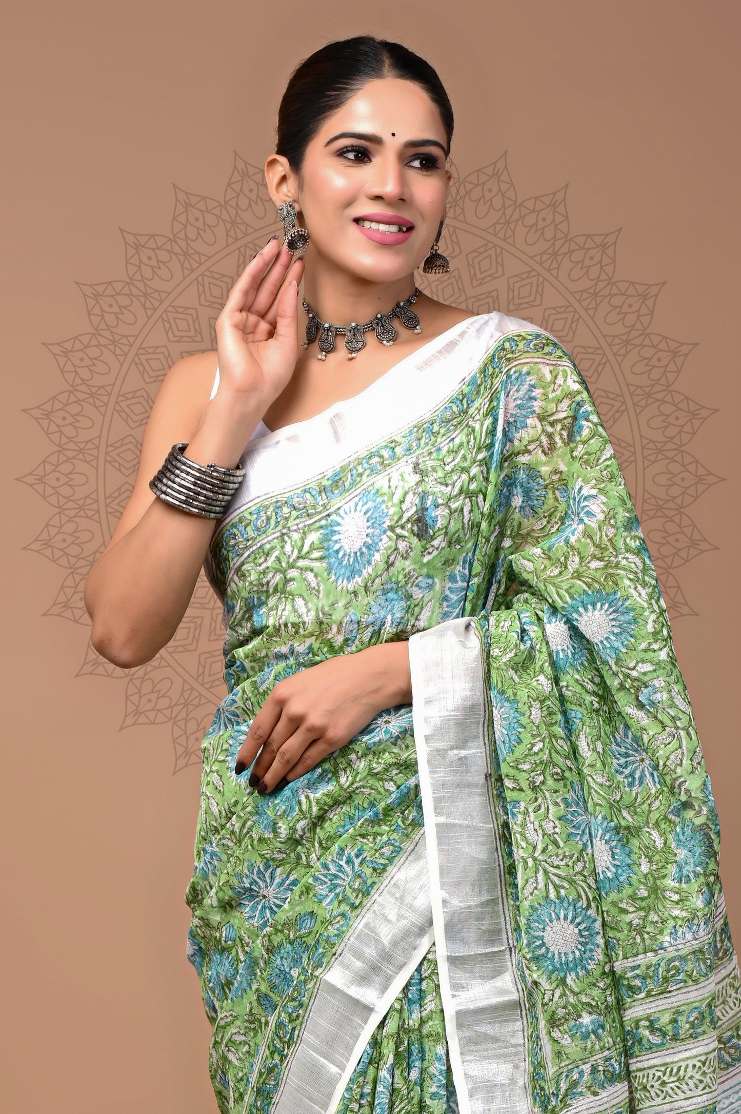 Printed Linen saree With Blouse