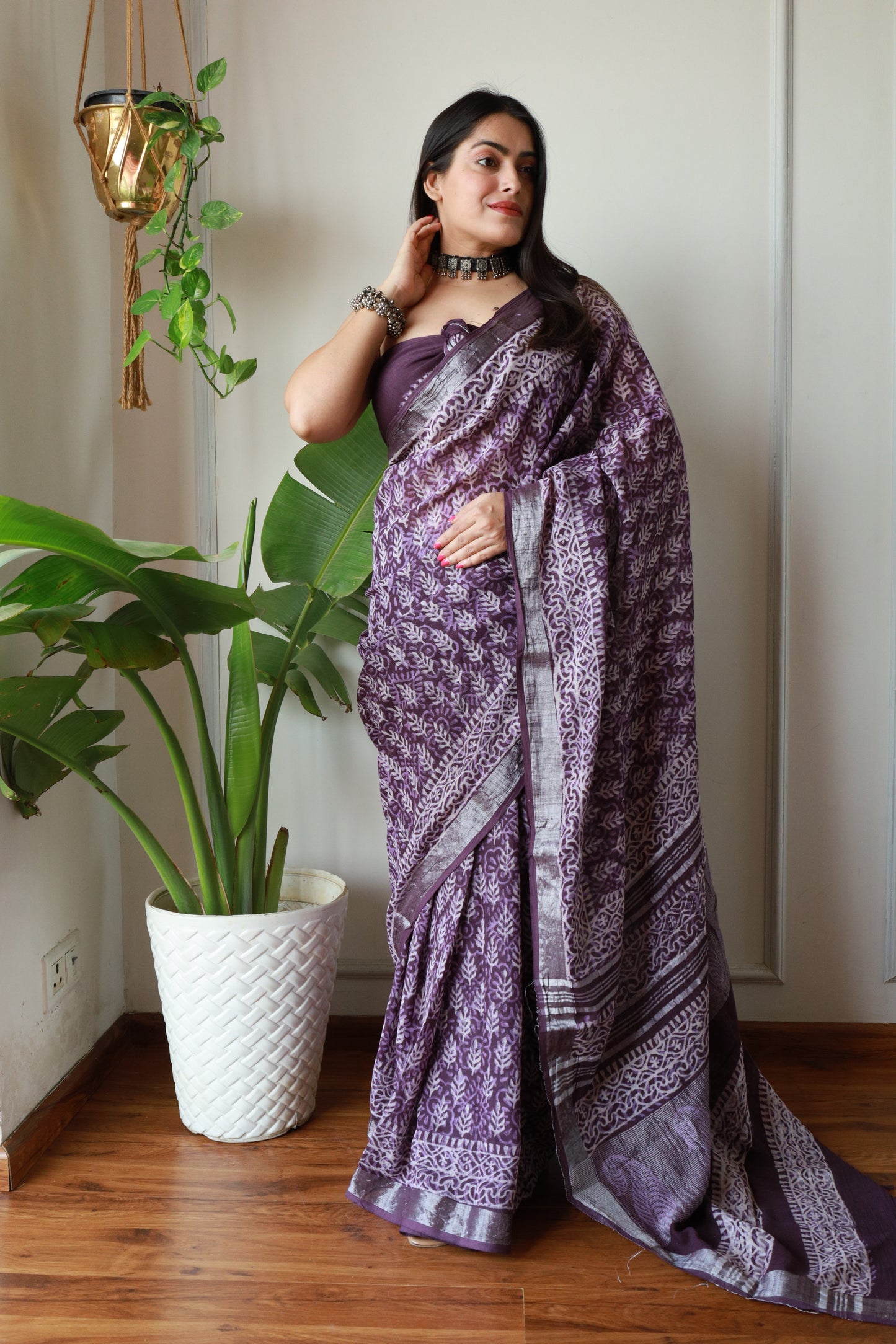 Office Wear Linen Saree With Blouse