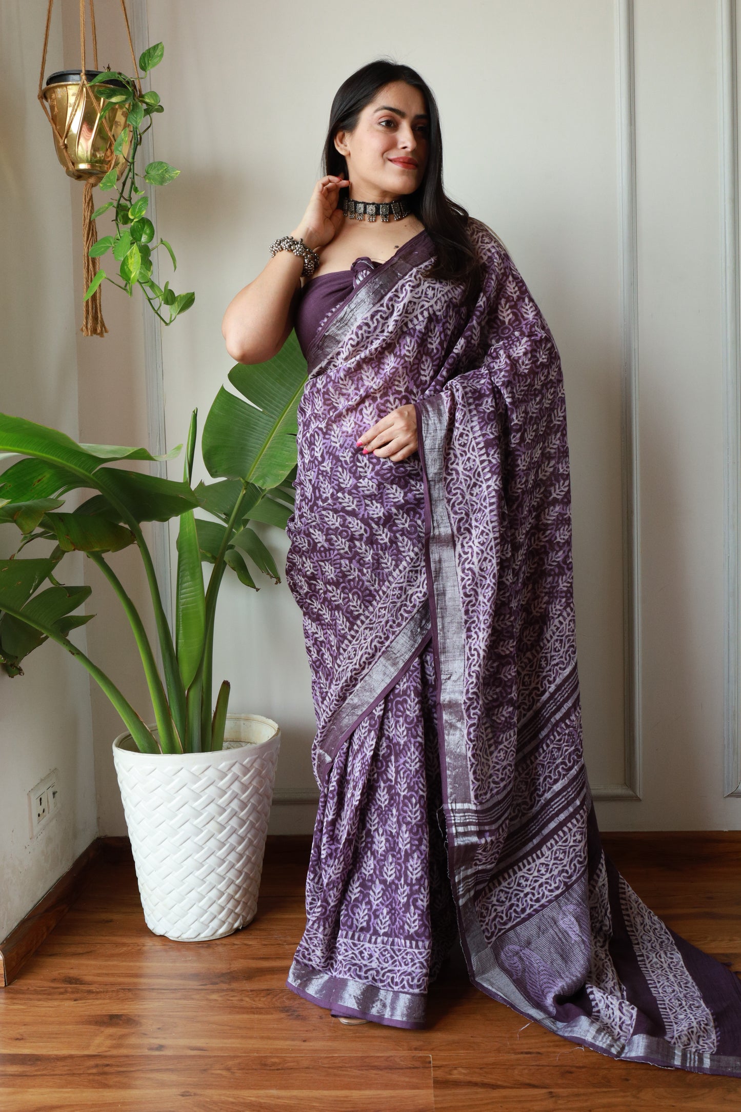 Office Wear Linen Saree With Blouse