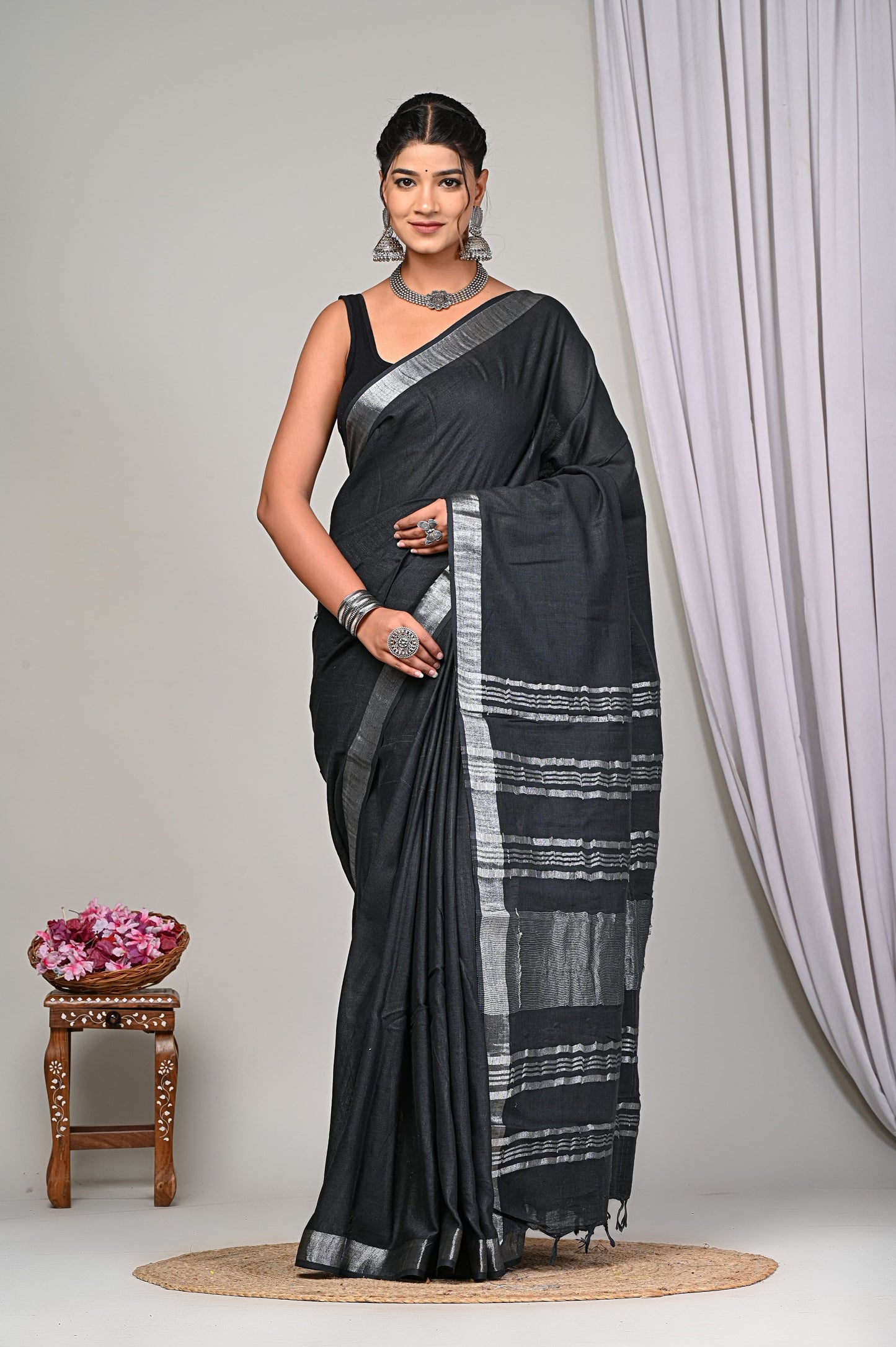 Party Wear Plain Linen Saree With Blouse Piece