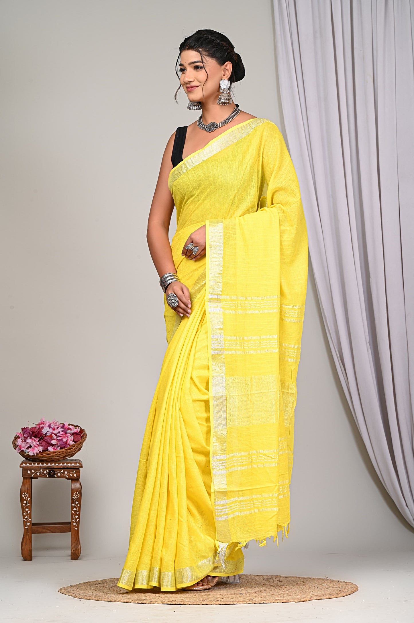 Party Wear Plain Linen Saree With Blouse Piece