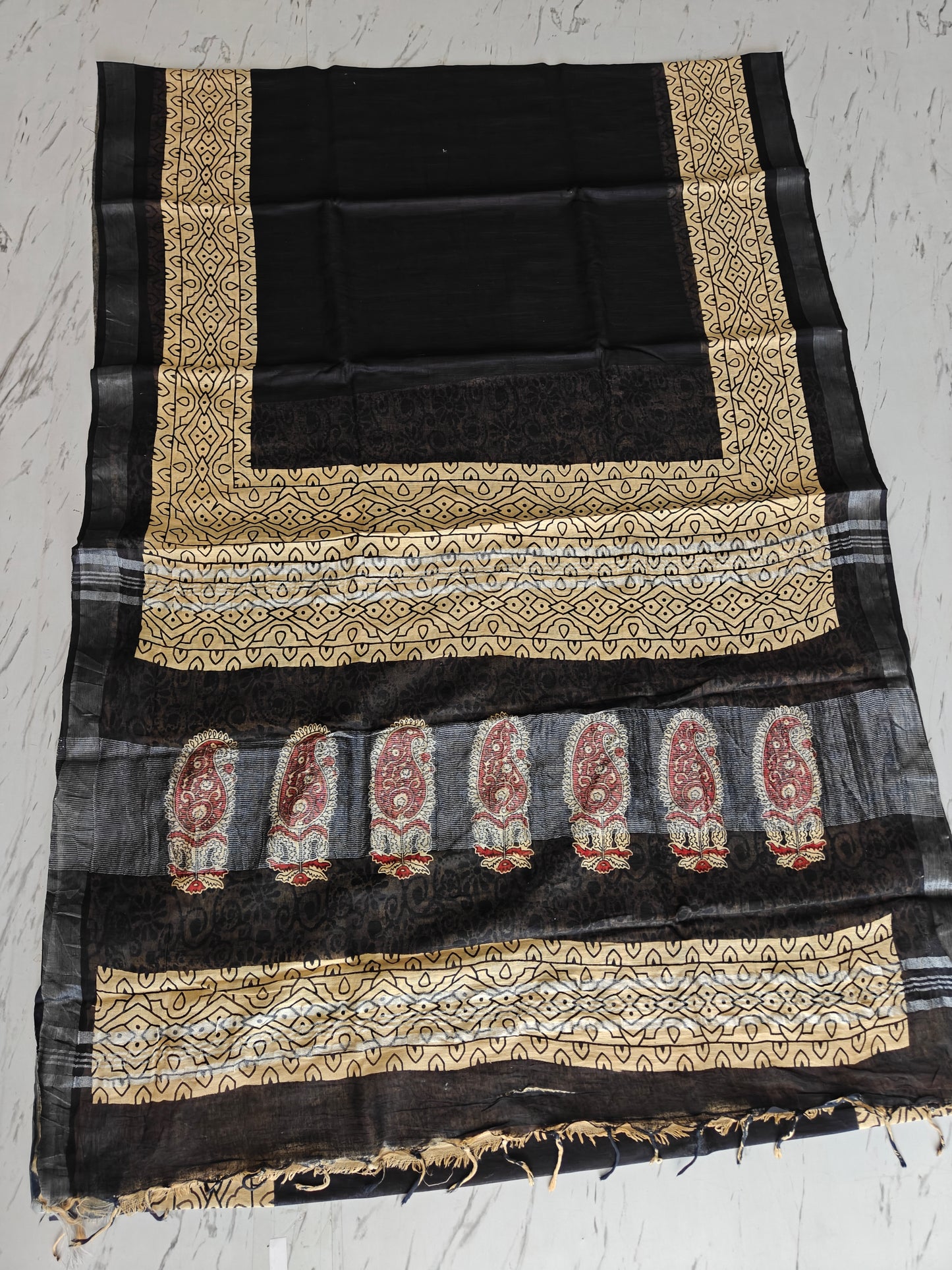 BAGRU Prime Black Lilen Saree With Blouse