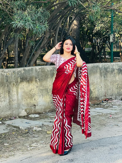 Red Love Printed Pure Cotton Mulmul Saree with Blouse