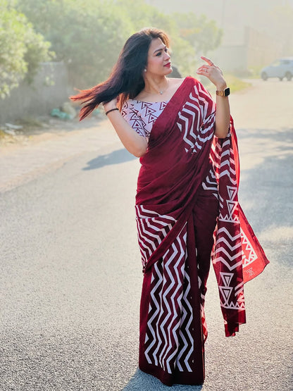 Red Love Printed Pure Cotton Mulmul Saree with Blouse