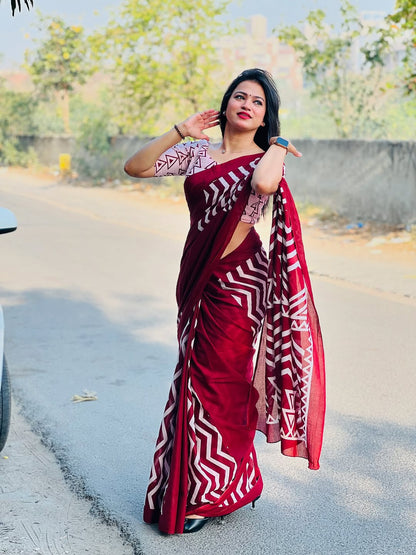 Red Love Printed Pure Cotton Mulmul Saree with Blouse